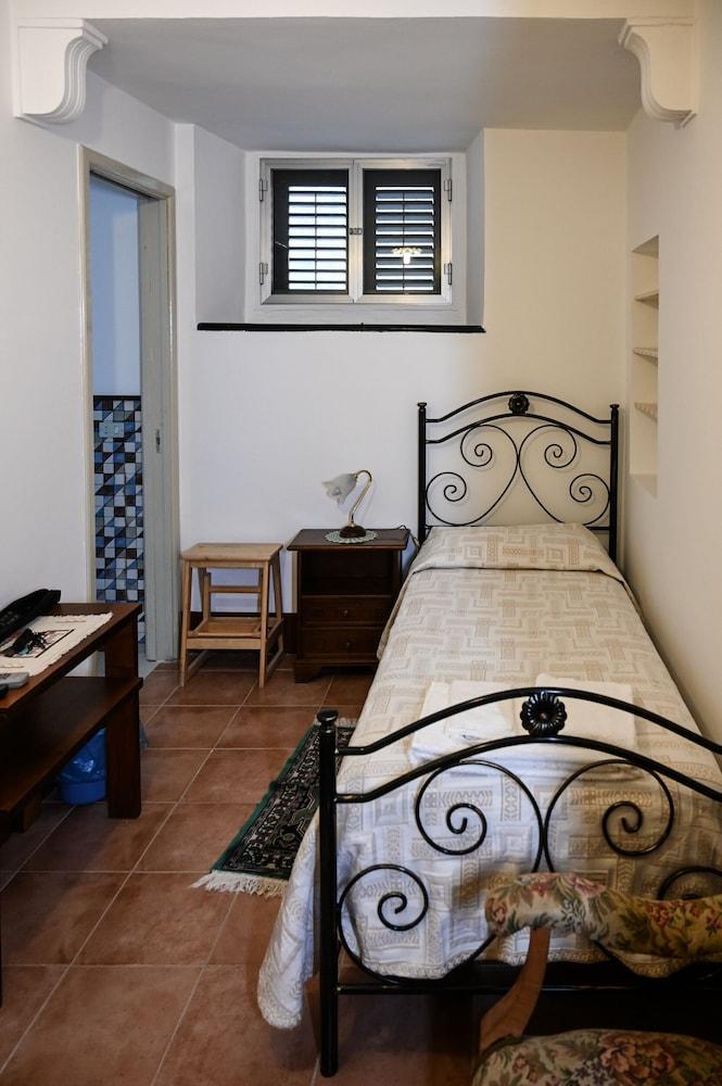 Bed & Breakfast Castello Vecchio รากูซา ภายนอก รูปภาพ