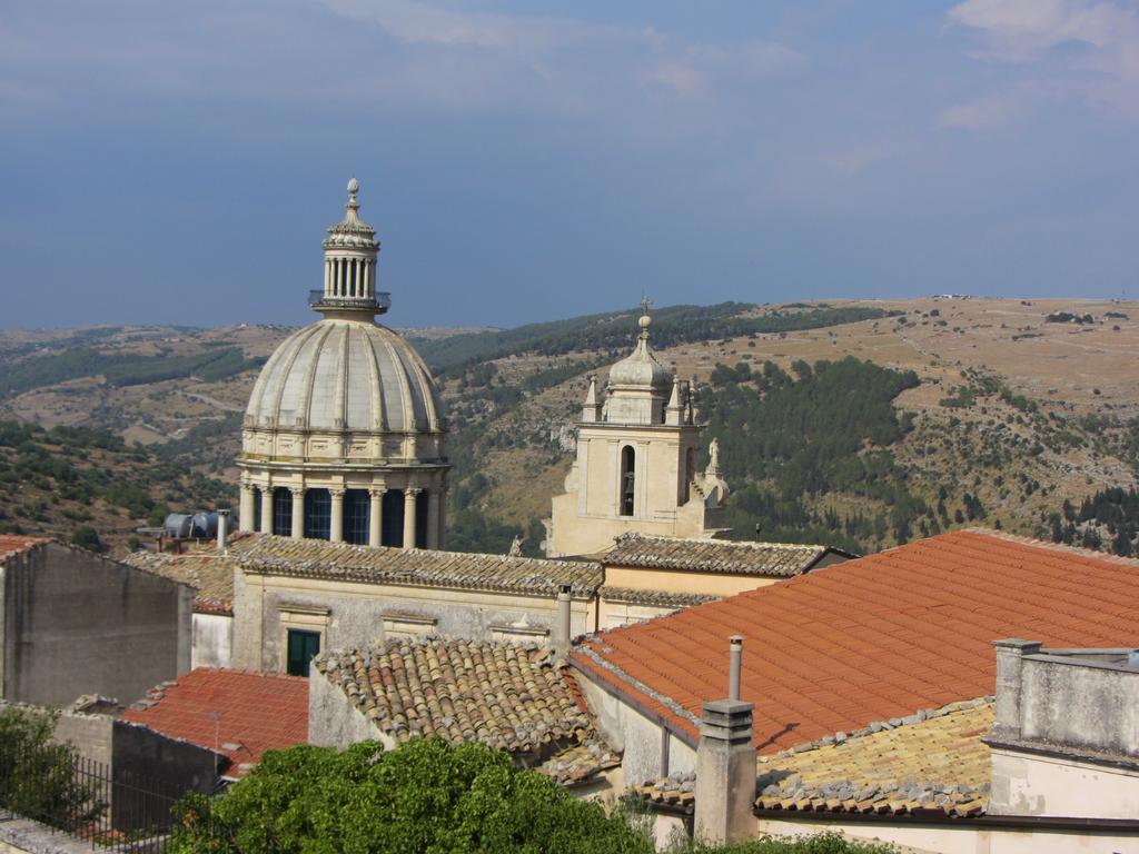 Bed & Breakfast Castello Vecchio รากูซา ภายนอก รูปภาพ