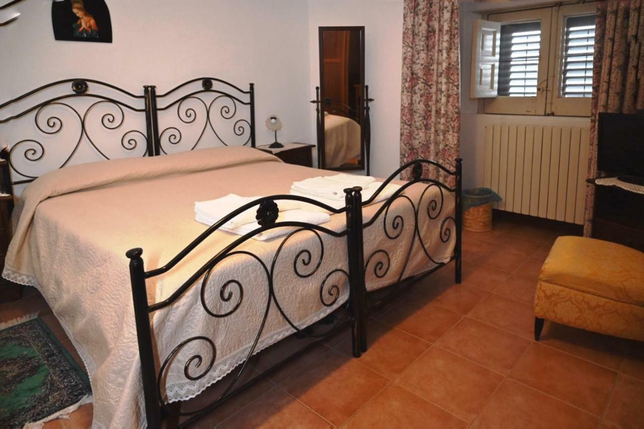 Bed & Breakfast Castello Vecchio รากูซา ภายนอก รูปภาพ
