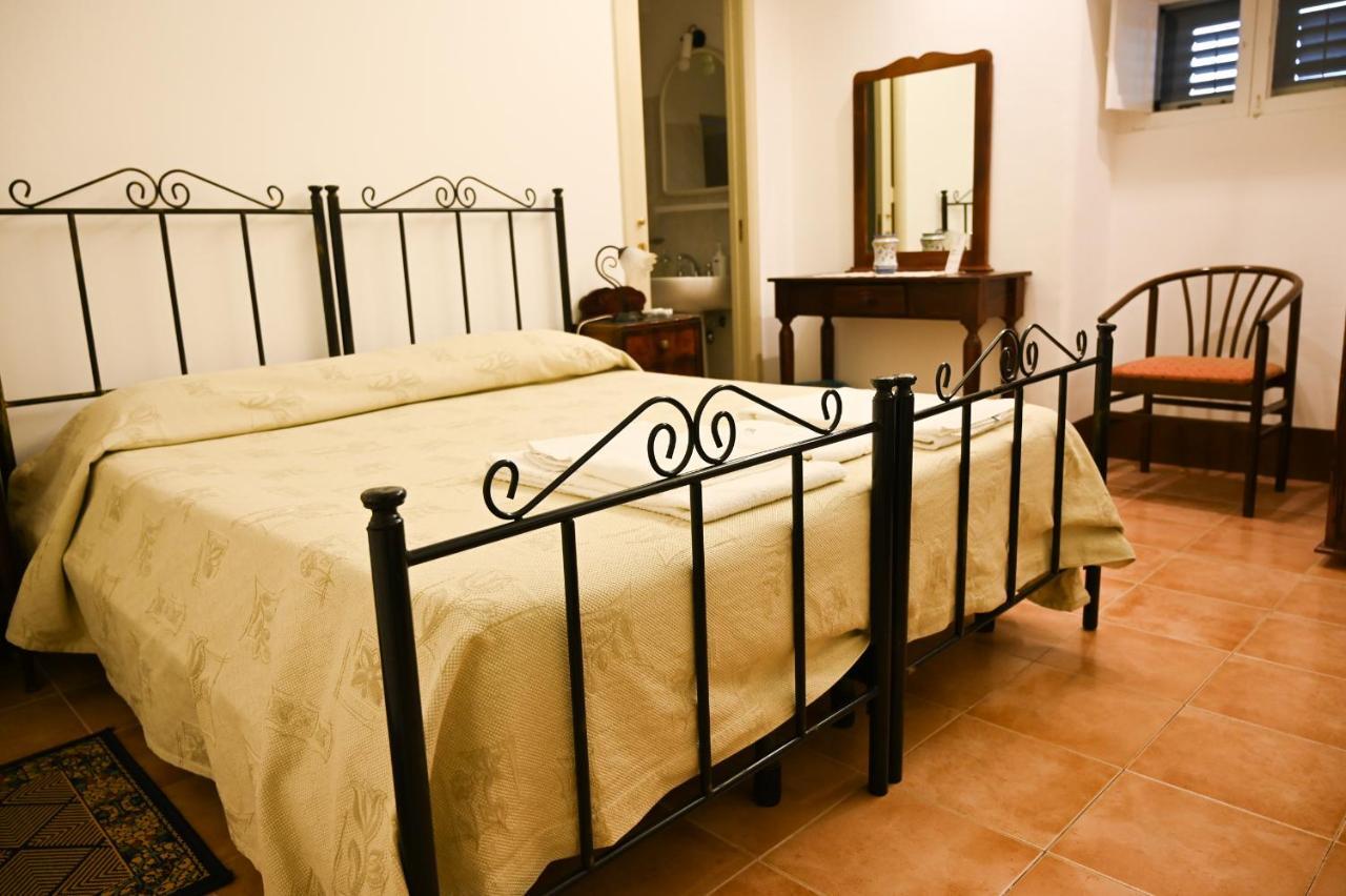Bed & Breakfast Castello Vecchio รากูซา ภายนอก รูปภาพ